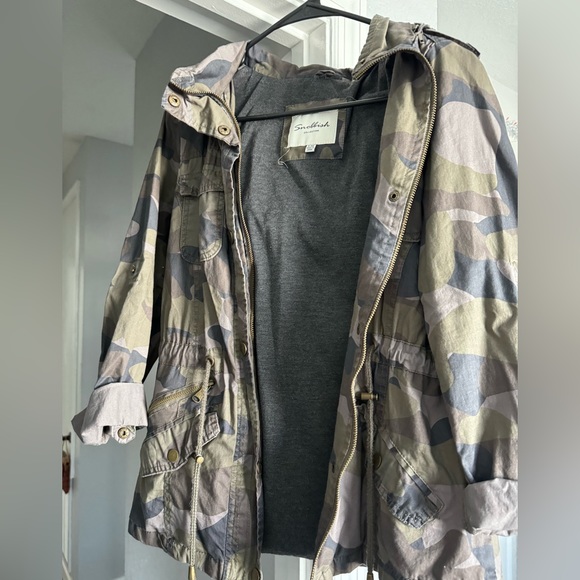 Jacket - Picture 2 of 3